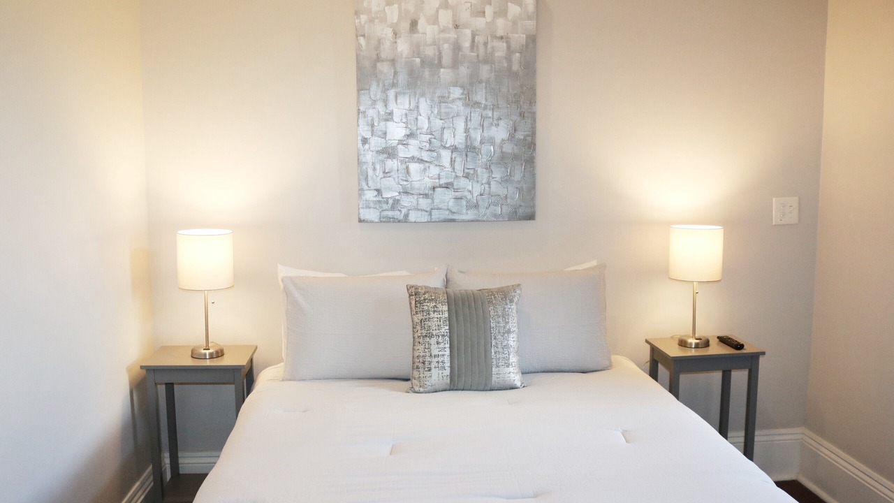 Photo of Bedroom in Lower Garden District