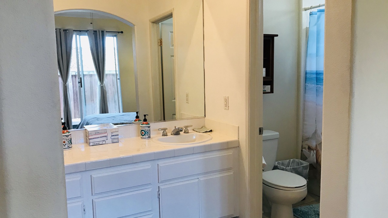 Photo of Bathroom in Ventura