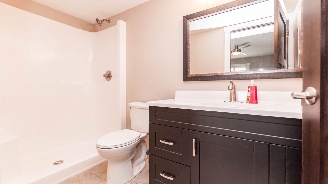 Photo of Bathroom in Kutzky Park