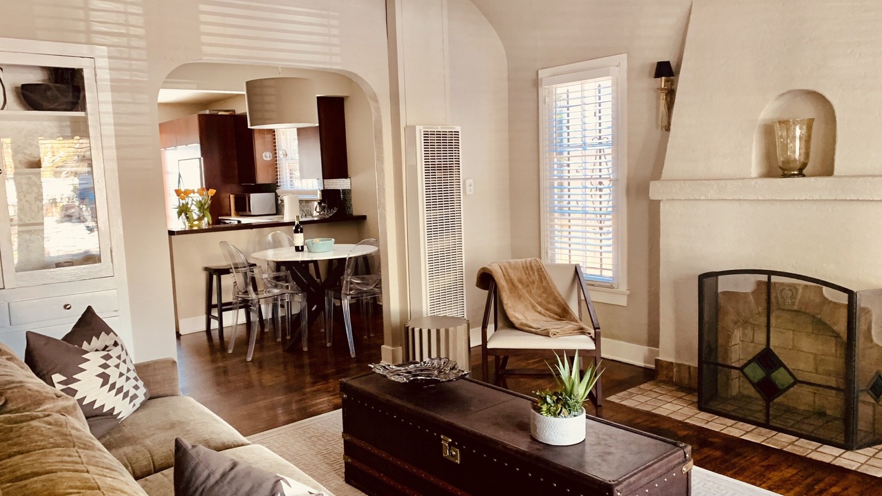 Photo of Livingroom in Hollywood