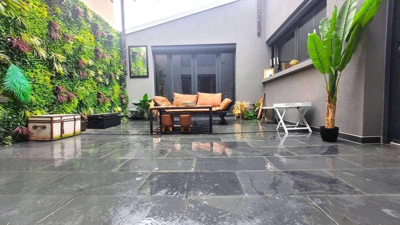Photo of Patio Balcony in Plateau - Mont-Valerien