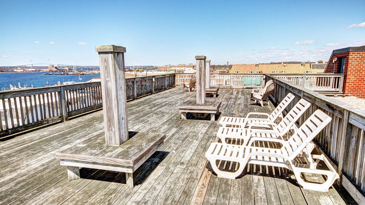 Photo of Patio Balcony in Yachting Village