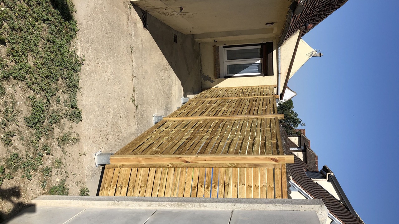 Photo of Outdoor in La Rue-Saint-Pierre