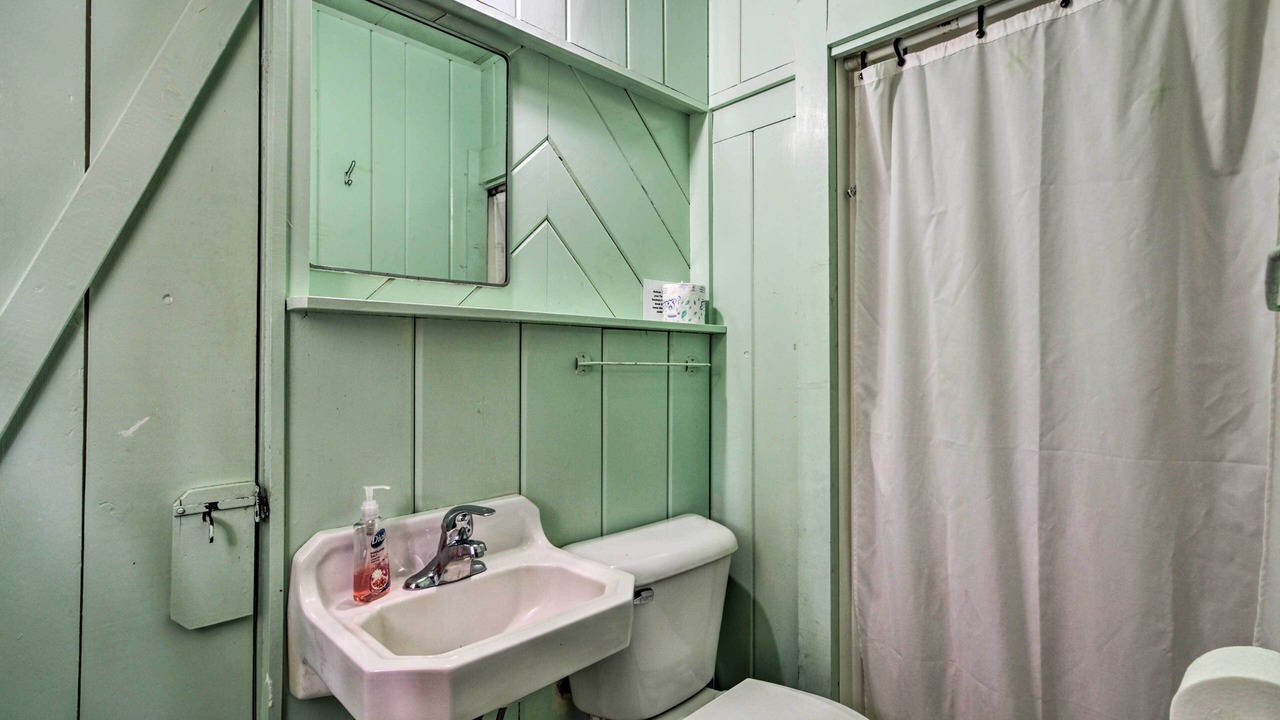 Photo of Bathroom in Dent