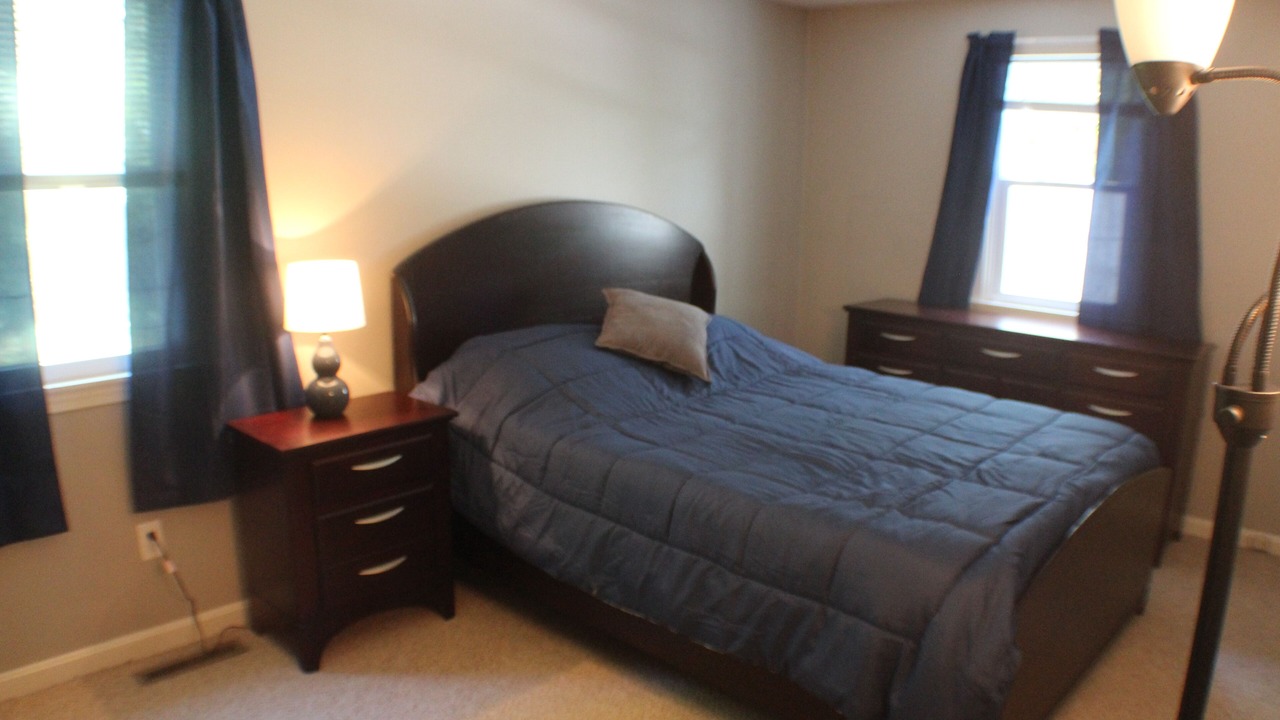 Photo of Bedroom in Centerville