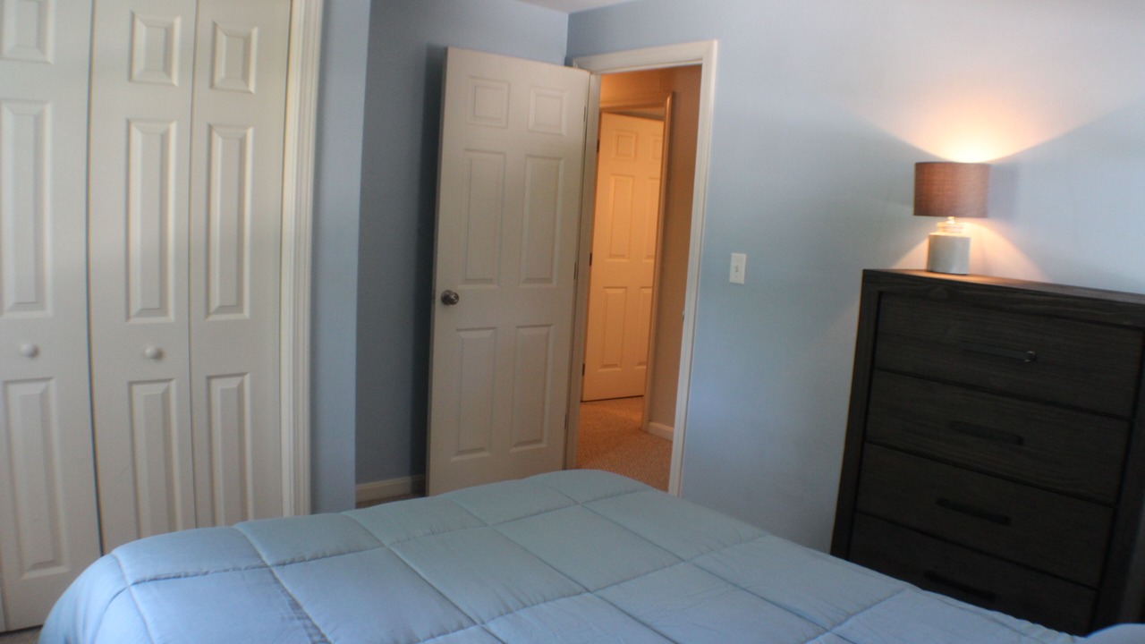 Photo of Bedroom in Centerville