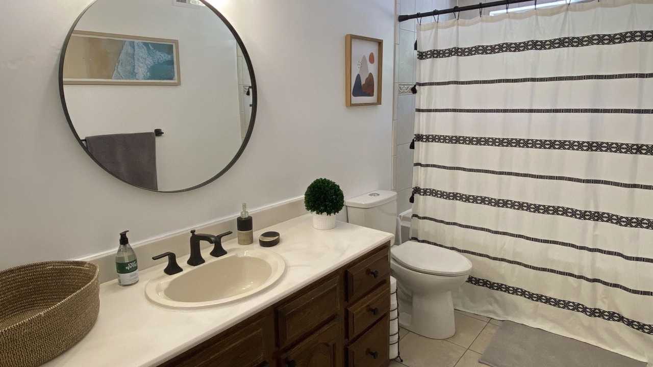 Photo of Bathroom in Calabasas