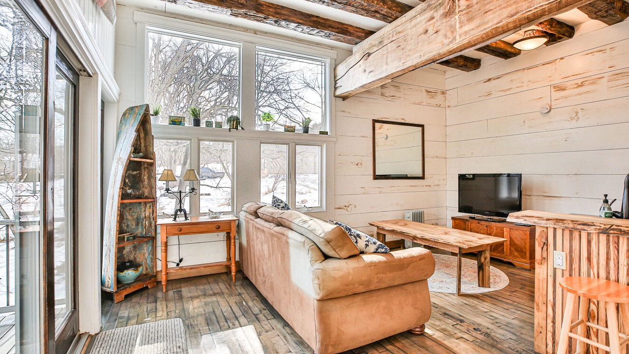 Photo of Livingroom in Leesburg