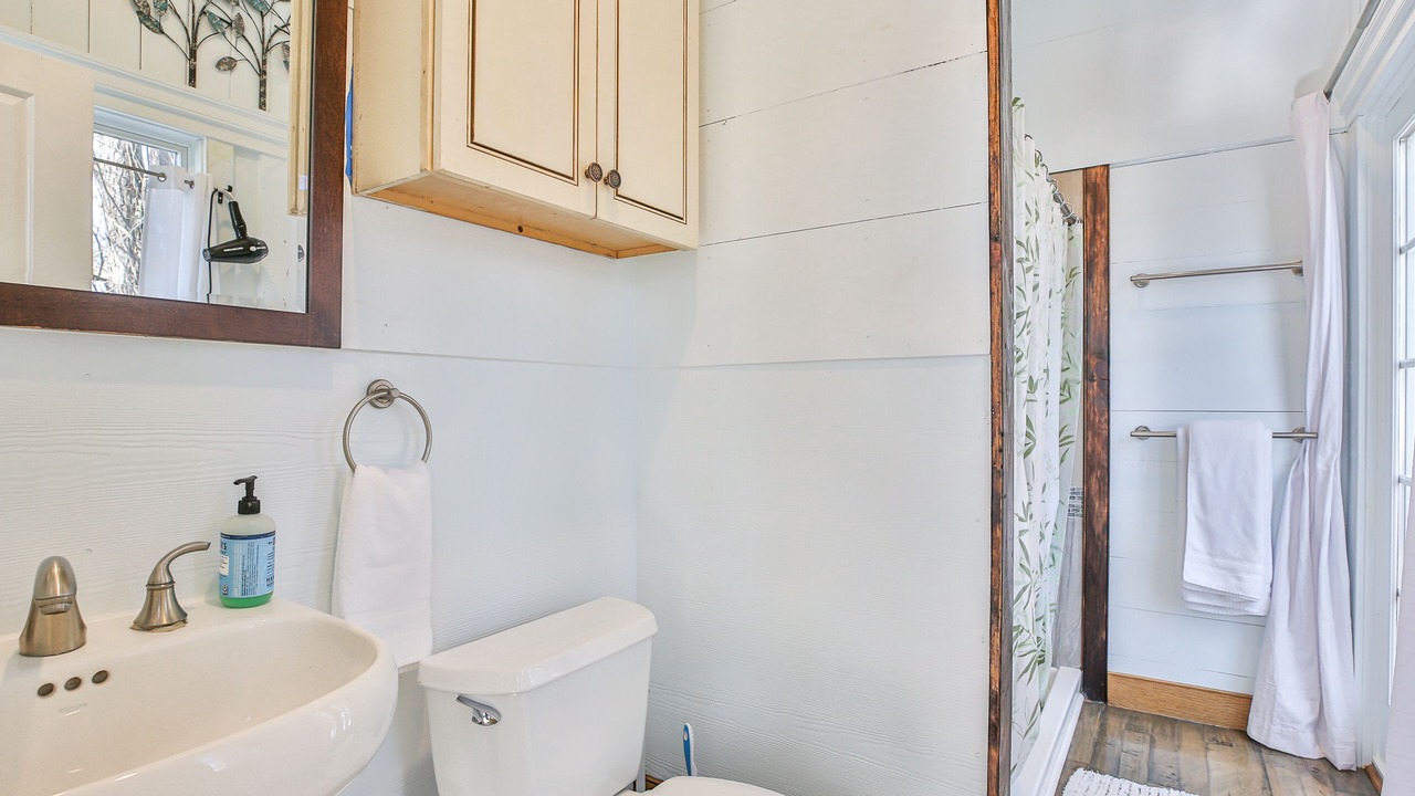 Photo of Bathroom in Leesburg