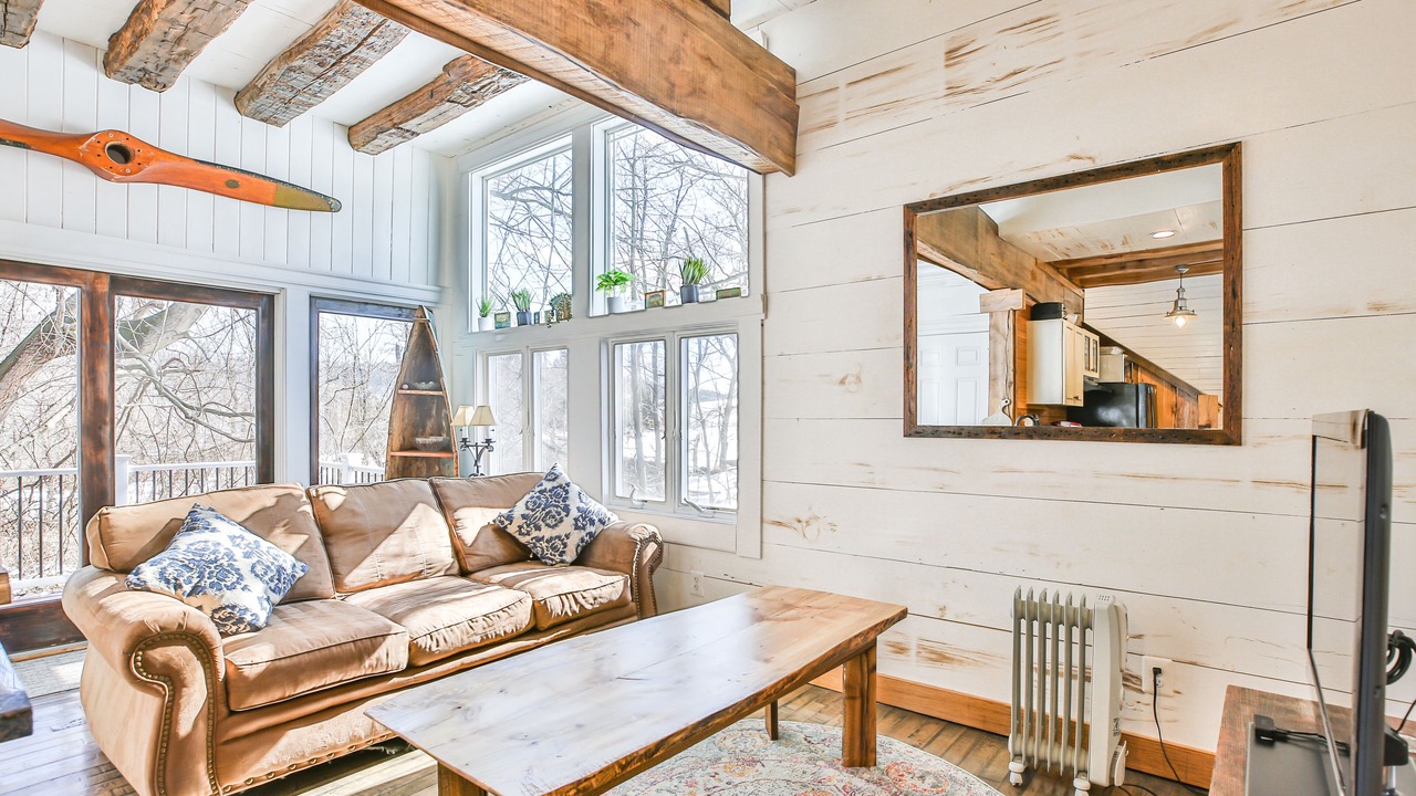 Photo of Livingroom in Leesburg