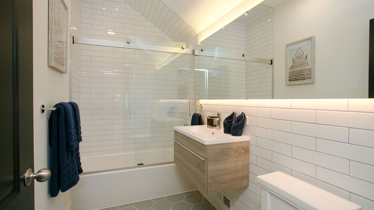 Photo of Bathroom in Newport