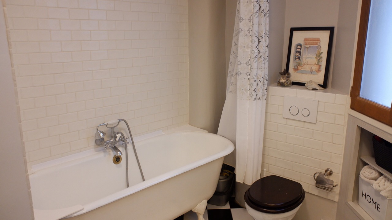 Photo of Bathroom in Quartier de Rochechouart