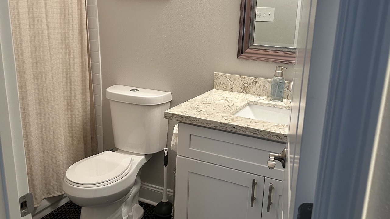 Photo of Bathroom in Seventh Ward