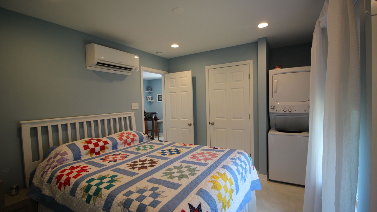 Photo of Bedroom in Biloxi