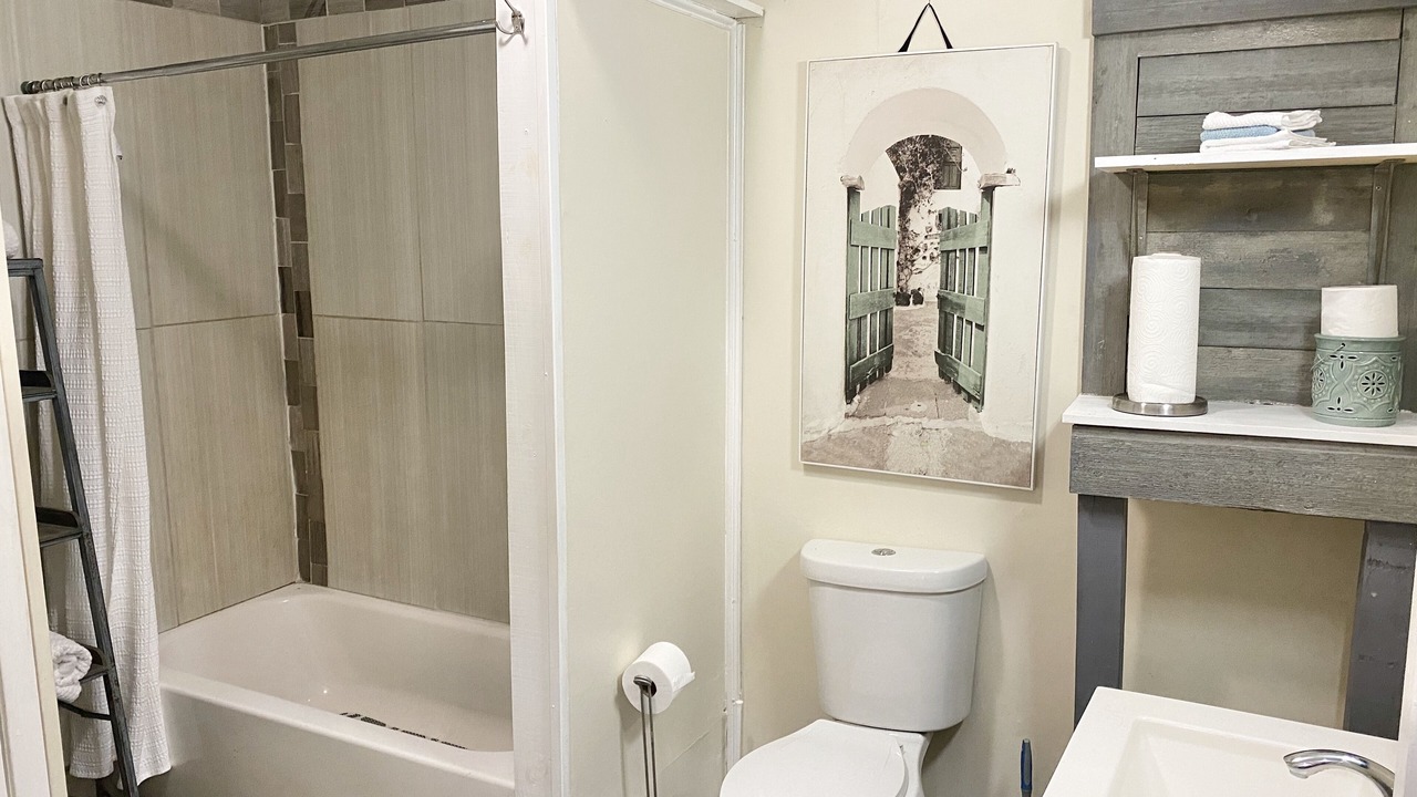 Photo of Bathroom in Mobile