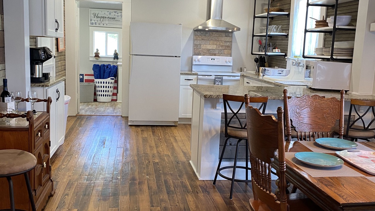 Photo of Bedroom in Gulfport