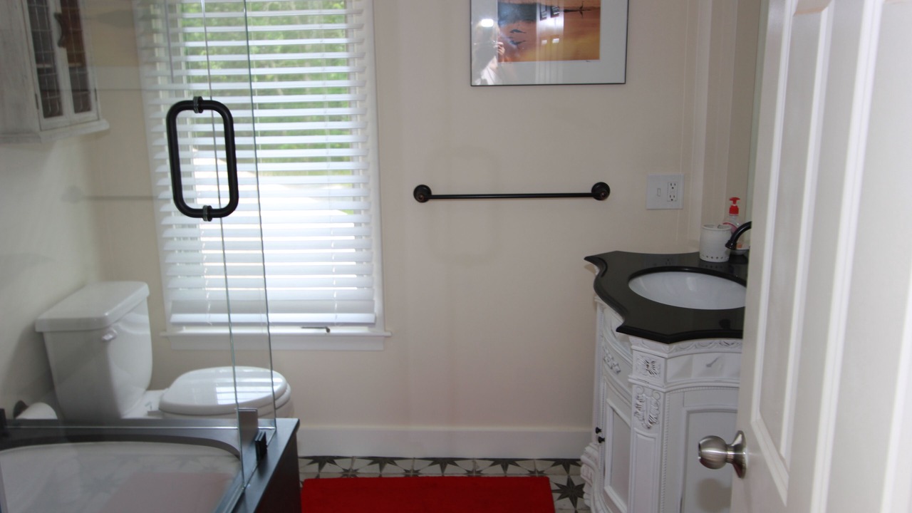 Photo of Bathroom in Sandwich