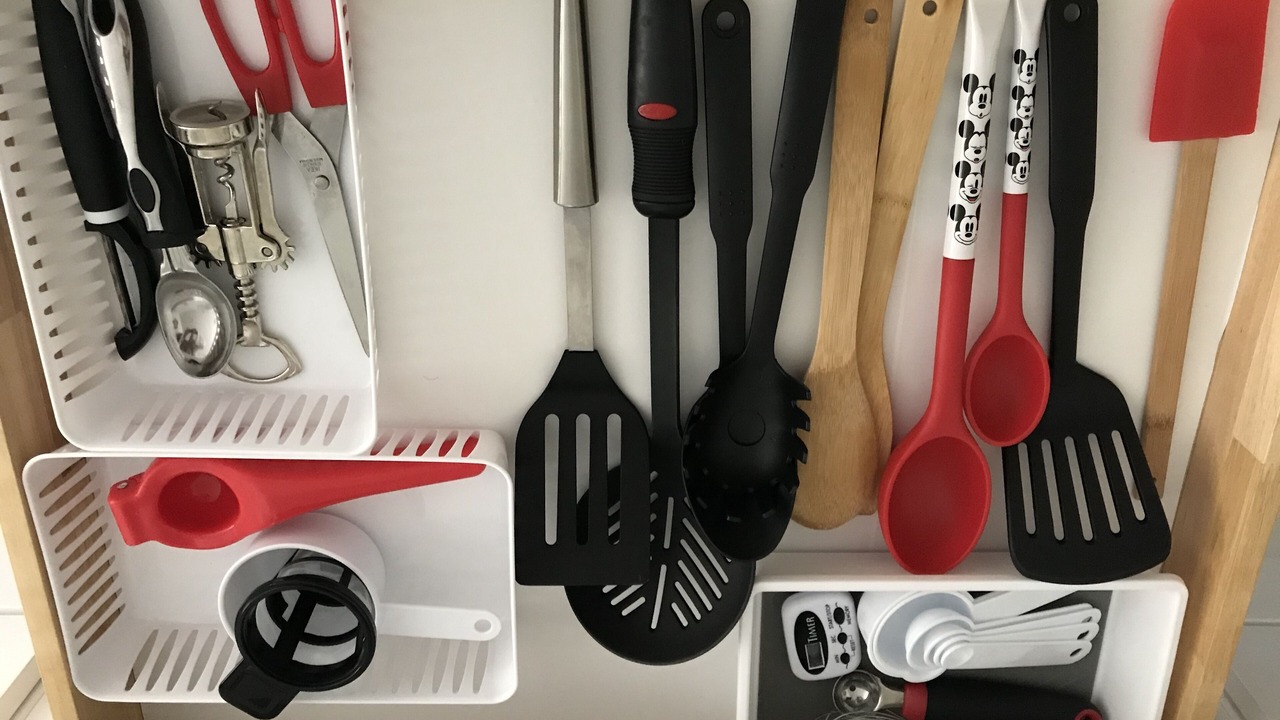 Photo of Kitchen in Valley Glen