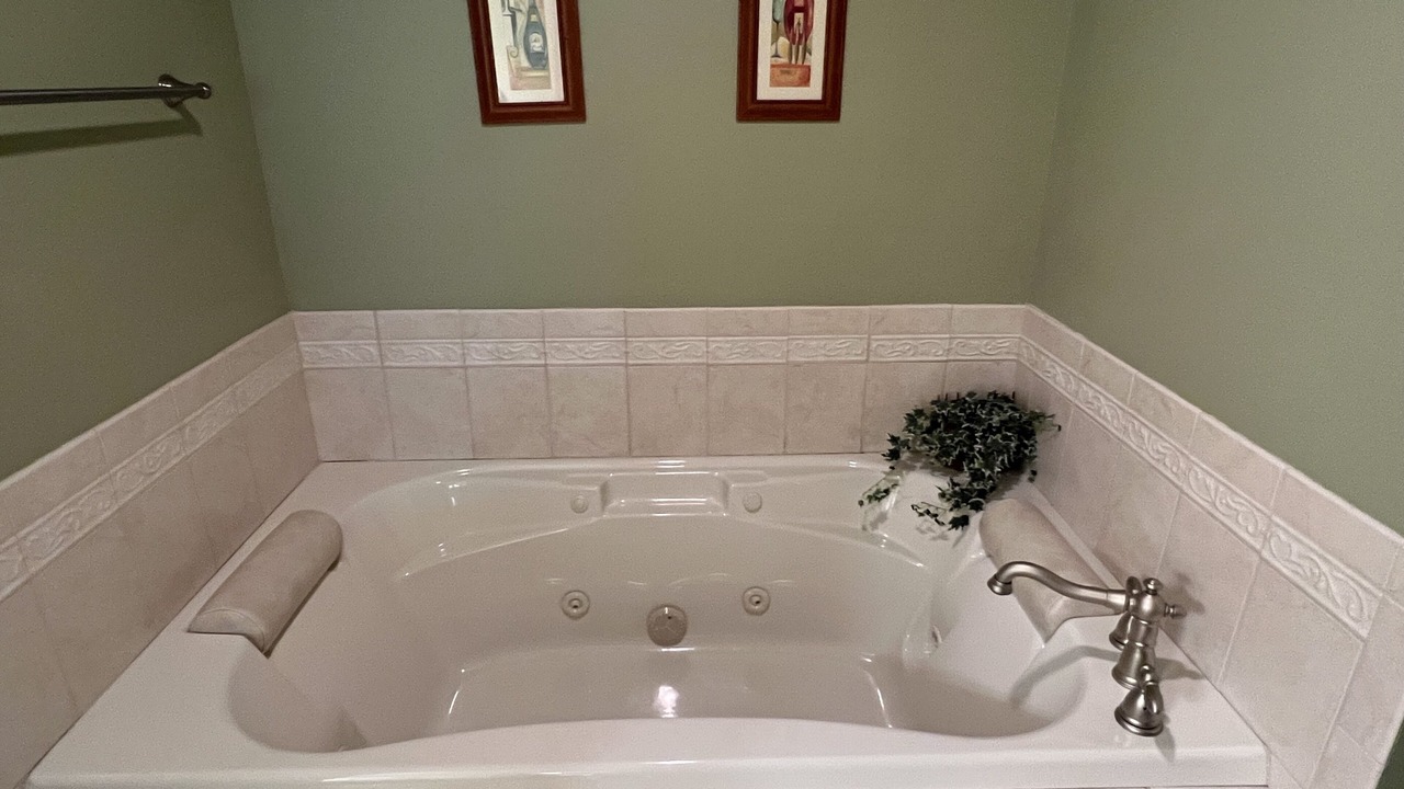 Photo of Bathroom in Arkdale