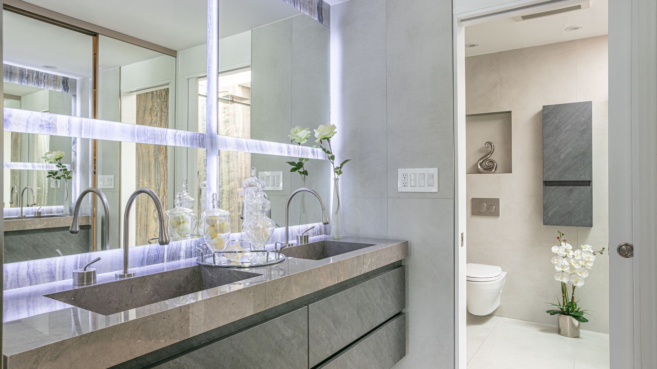 Photo of Bathroom in Beverly Grove