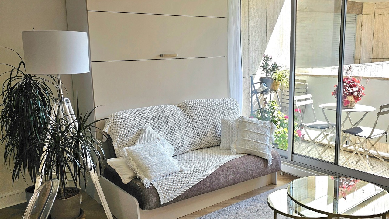 Photo of Livingroom in Saint-Lambert