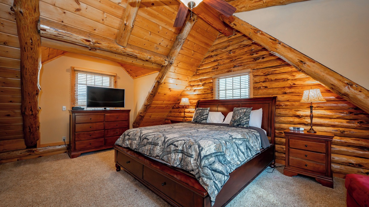 Photo of Bedroom in Mountainside