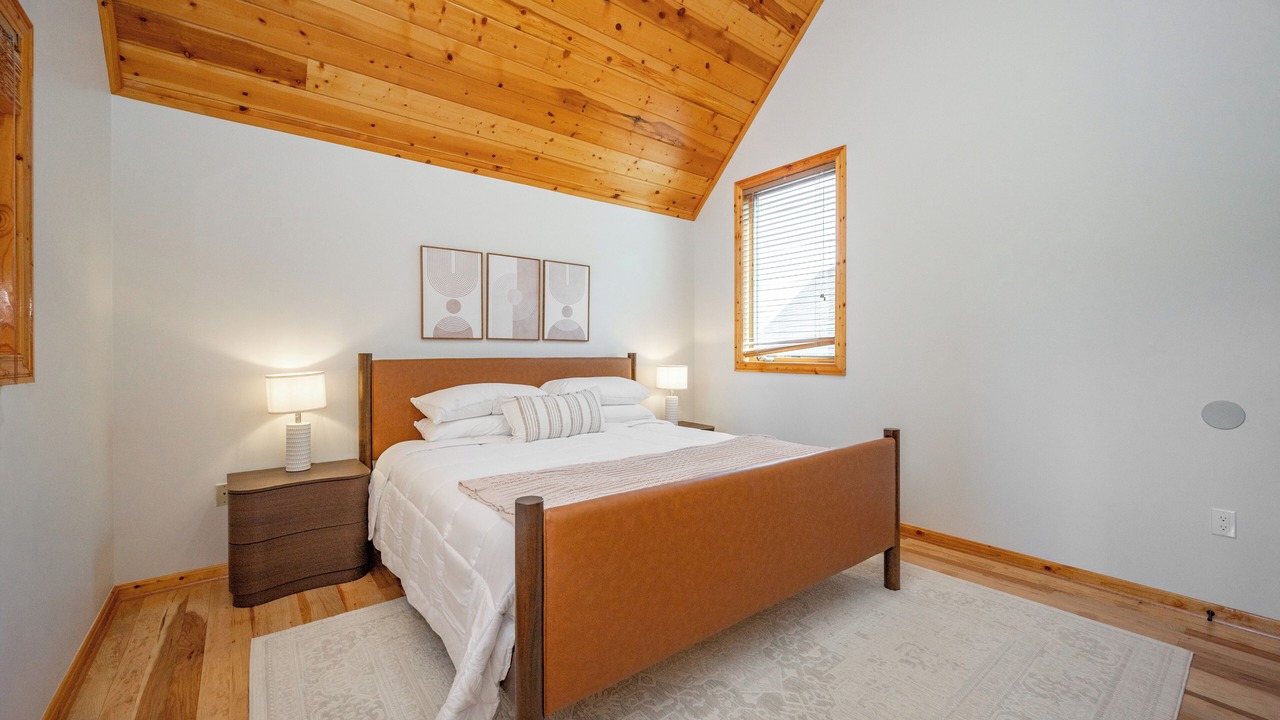 Photo of Bedroom in McHenry