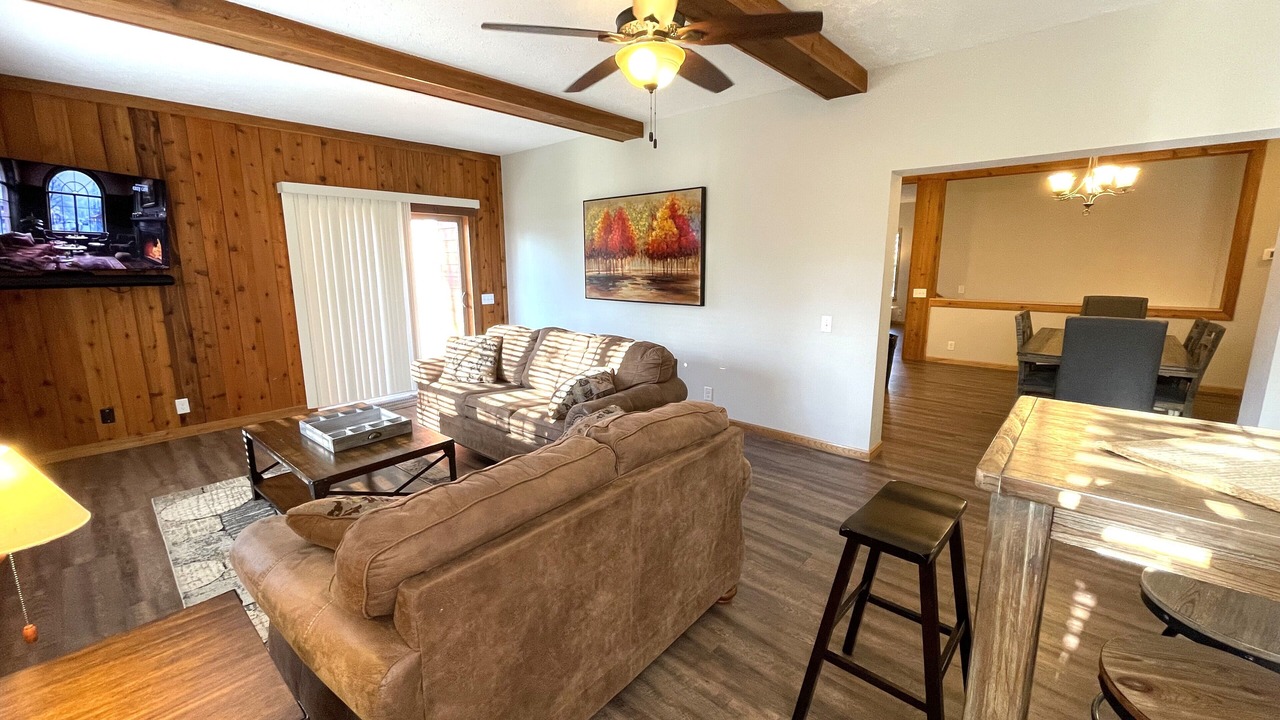 Photo of Livingroom in Spring Brook