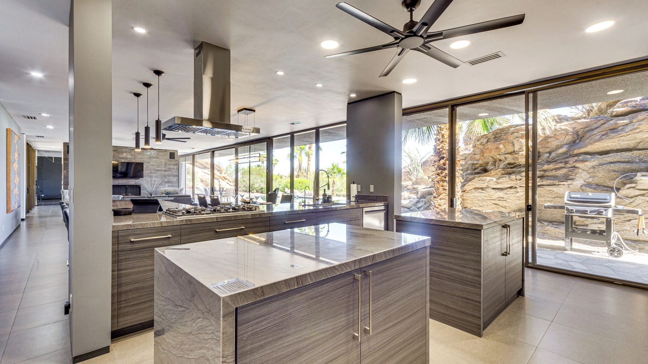 Photo of Kitchen in Cahuilla Hills