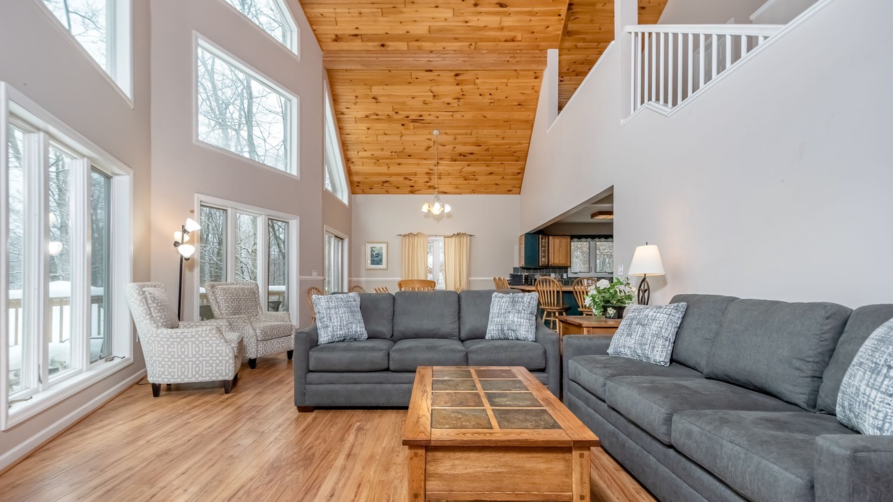 Photo of Bedroom in Mountainside