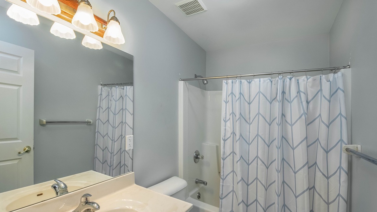 Photo of Bathroom in Mountainside