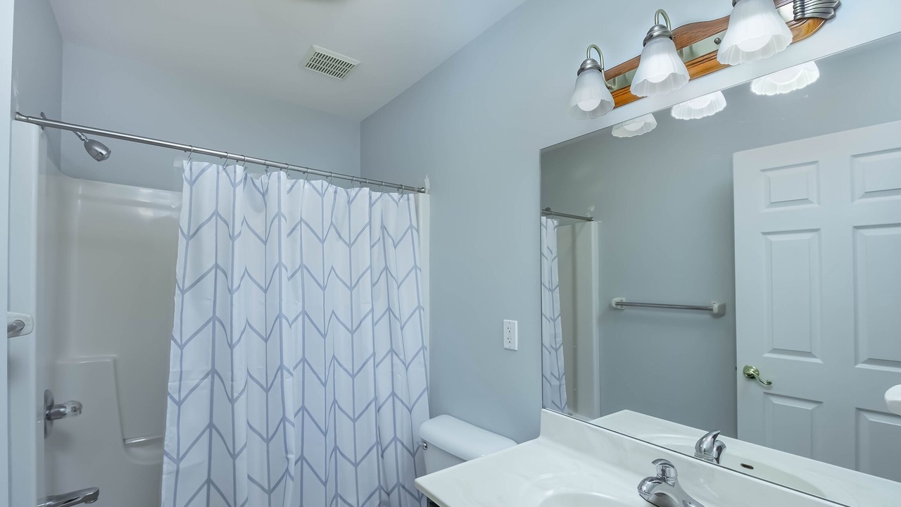 Photo of Bathroom in Mountainside