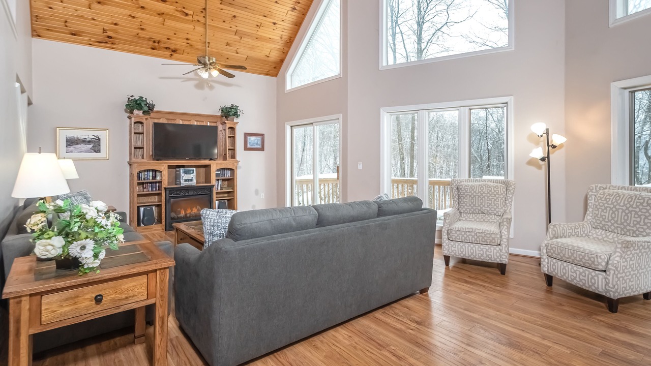 Photo of Bedroom in Mountainside