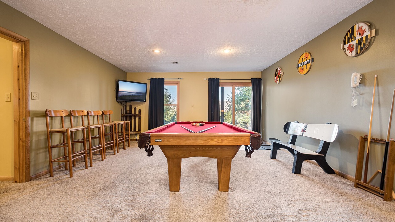 Photo of Bedroom in Mountainside
