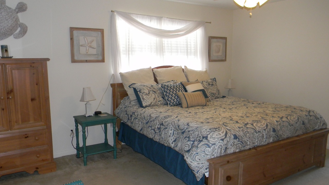 Photo of Bedroom in Dauphin Island