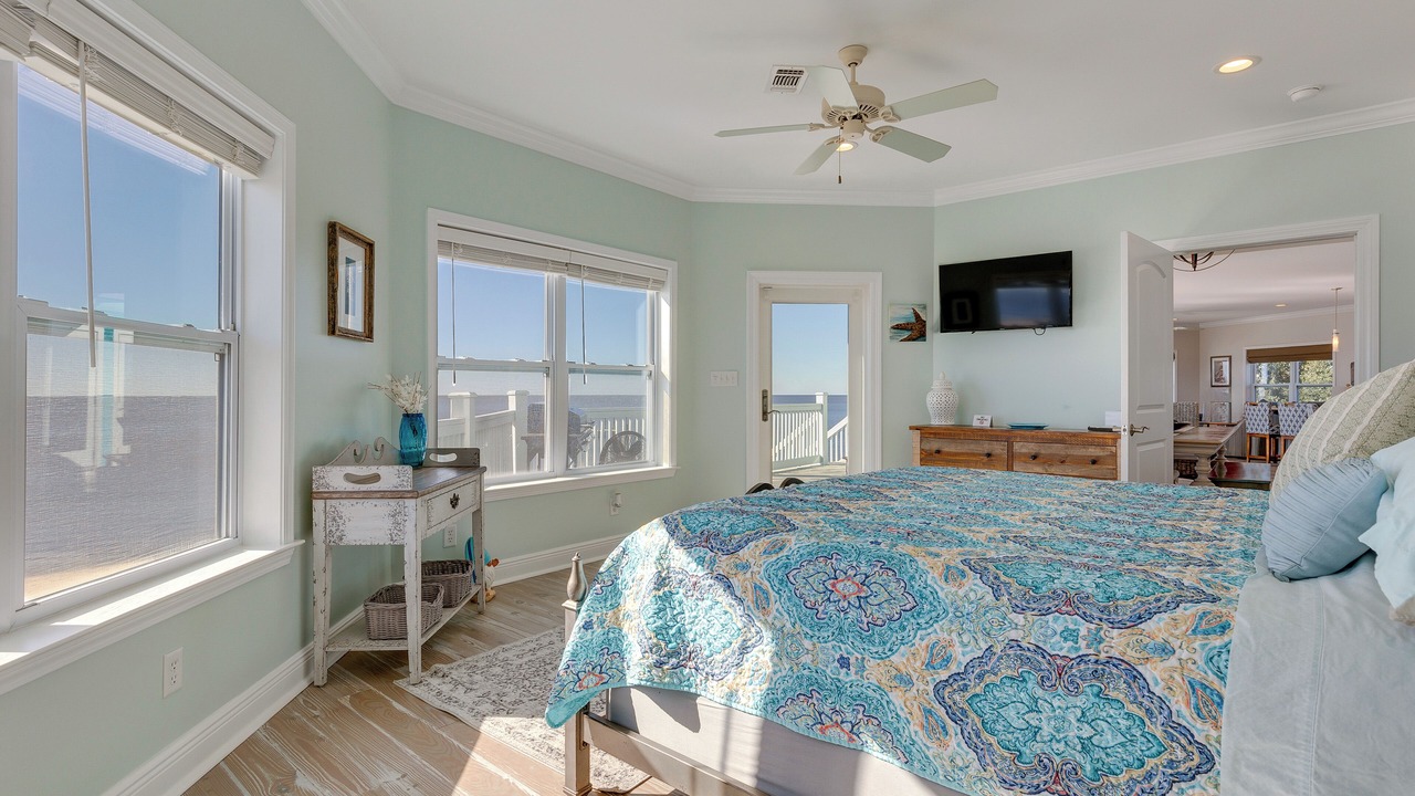 Photo of Bedroom in Ocean Springs