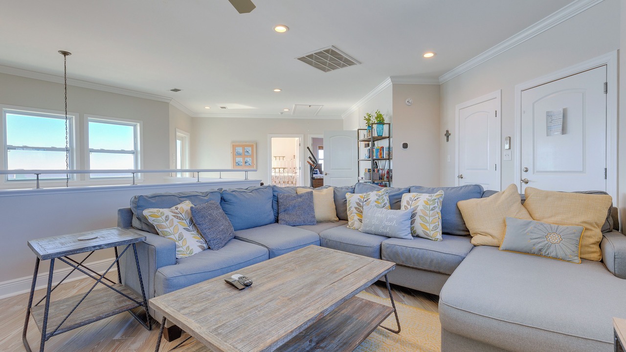 Photo of Livingroom in Ocean Springs
