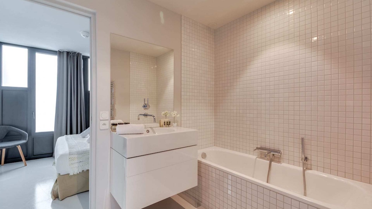 Photo of Bathroom in Quartier du Petit-Montrouge