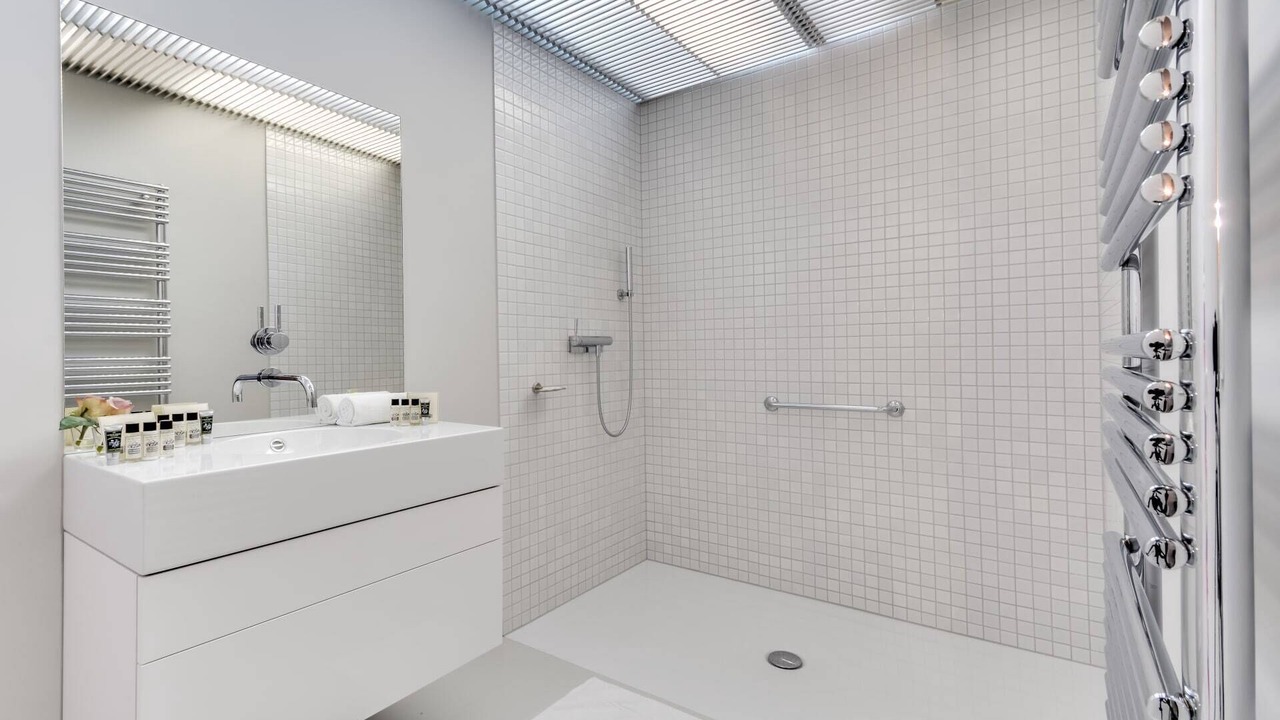 Photo of Bathroom in Quartier du Petit-Montrouge