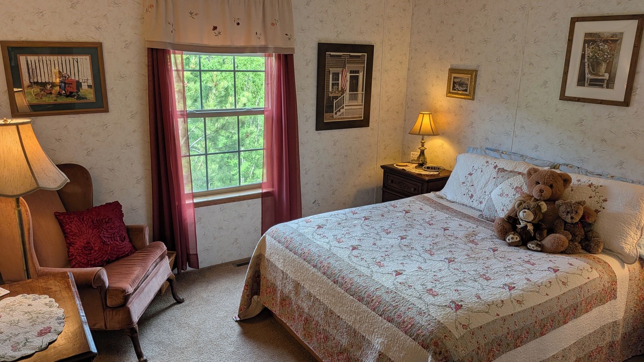 Photo of Bedroom in Custer