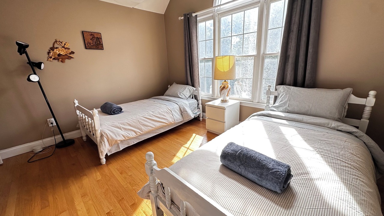 Photo of Bedroom in East Somerville