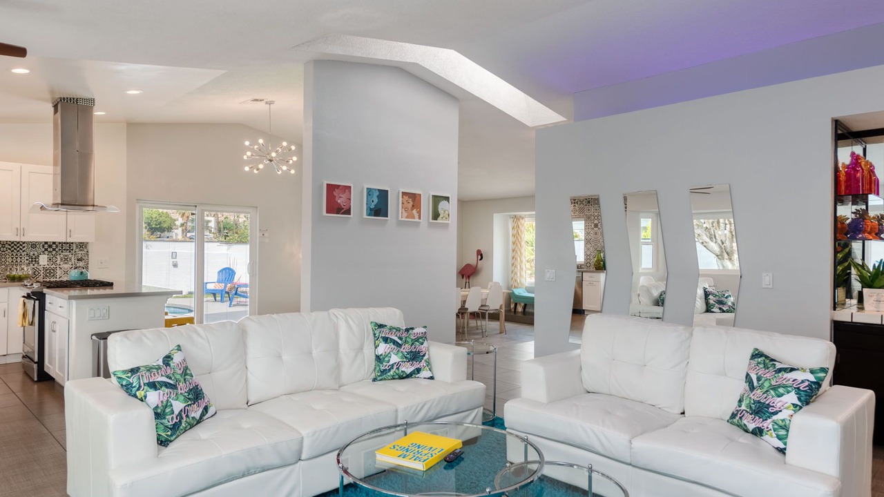 Photo of Livingroom in Chino Canyon