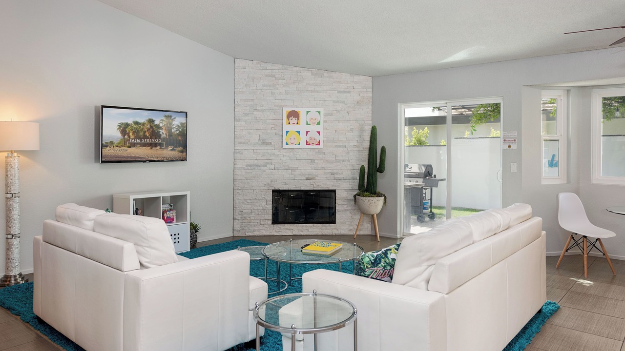 Photo of Livingroom in Chino Canyon