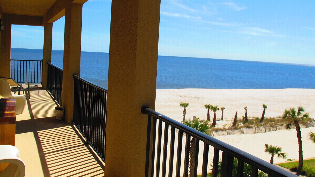 Photo of Patio Balcony in Henderson Point
