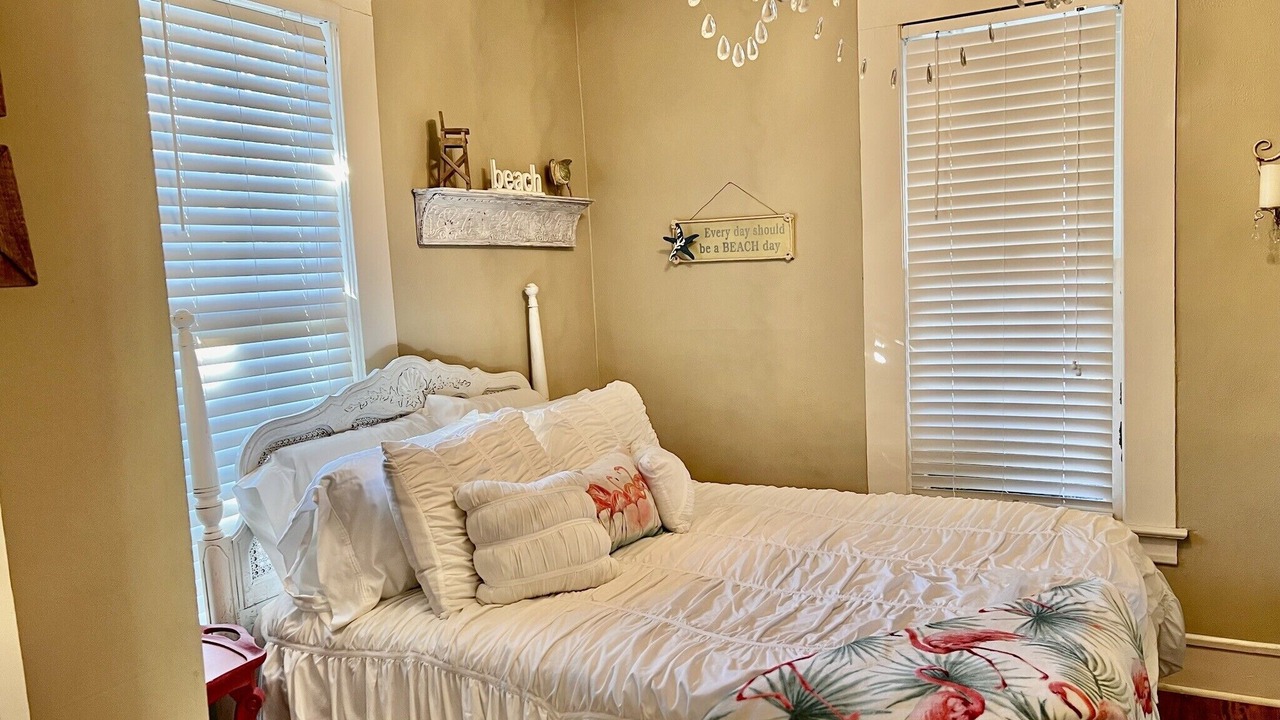 Photo of Bedroom in Gulfport