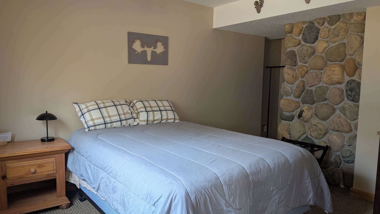 Photo of Bedroom in Walker