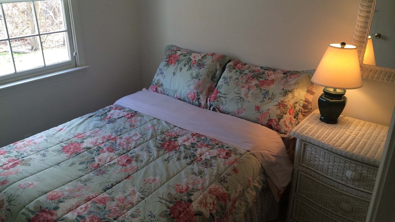 Photo of Bedroom in Campground Landing