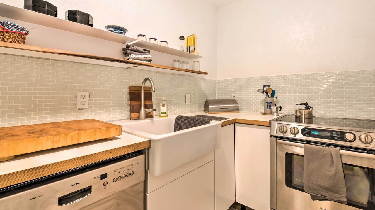 Photo of Kitchen in Racquet Club West