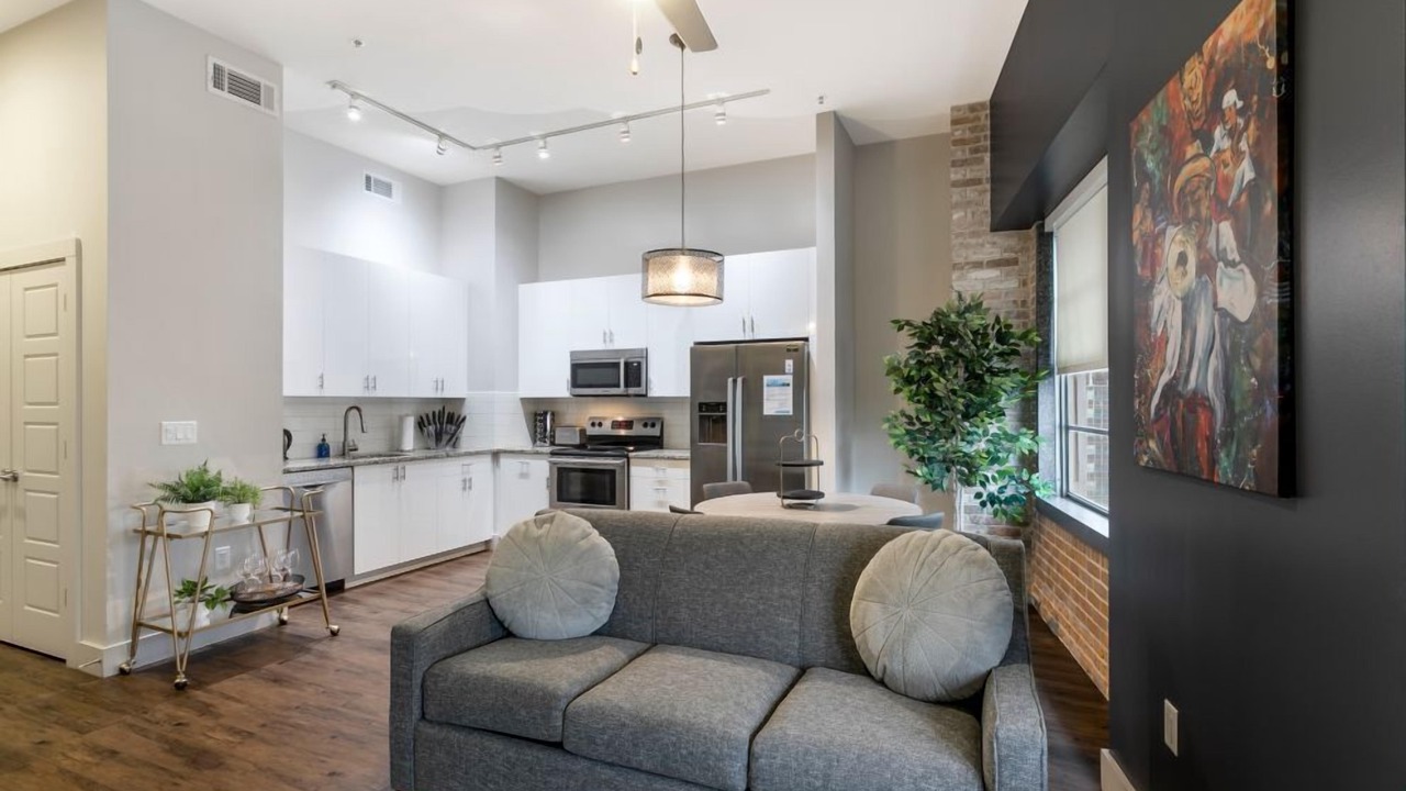 Photo of Livingroom in Central Business District