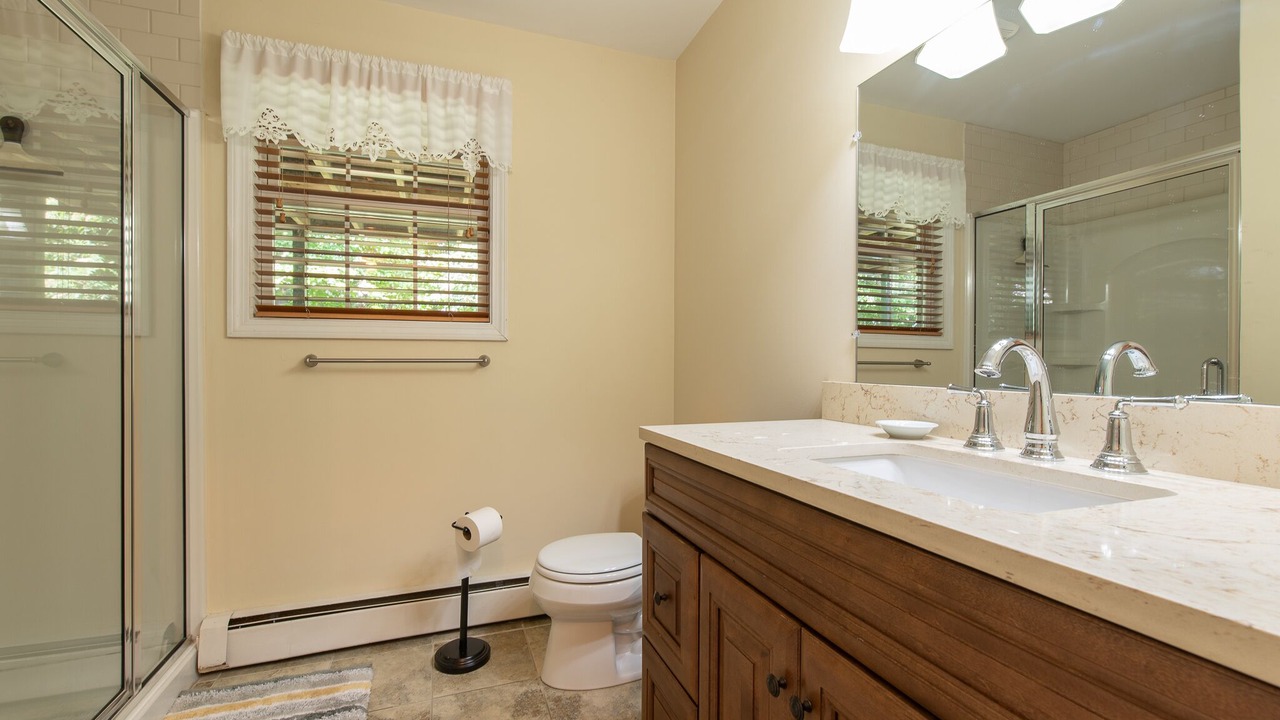 Photo of Bathroom in Bonnet Shores